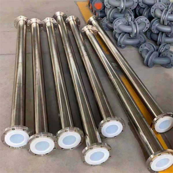 衬四氟管道具有钢管的机械强度功能